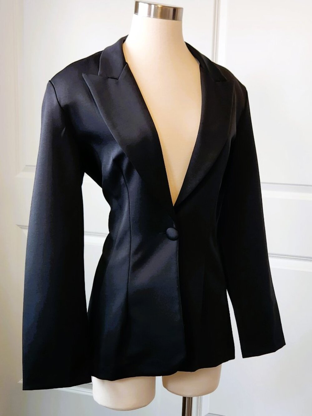 R-Wear Women's Black Blazer Single Button Size 13